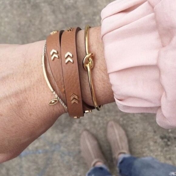 Stella & Dot Chevron Leather Wrap Bracelet - Picture 4 of 10